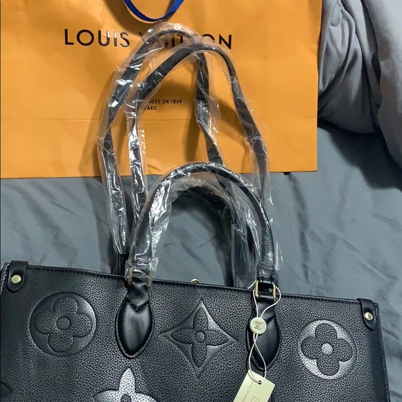 ❌SOLD❌On the go tote - Picture 11 of 13